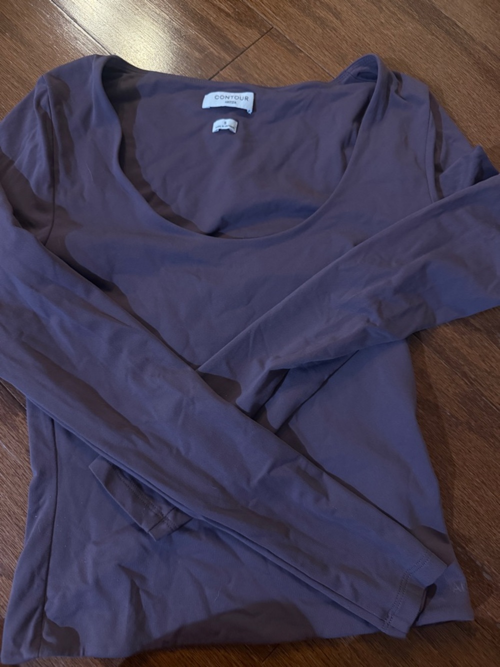 Aritzia contour scoop neck top small